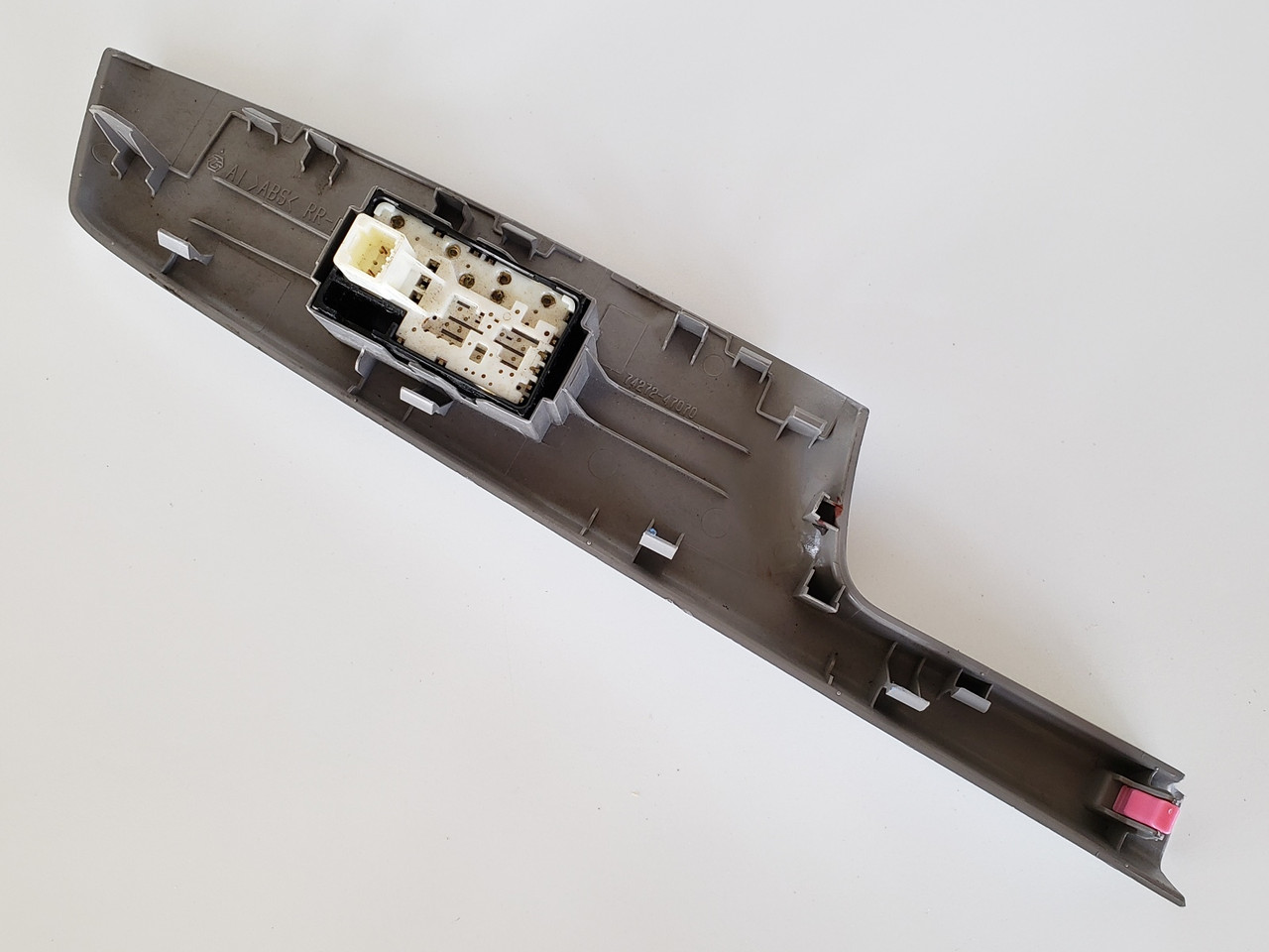 10-14 Toyota Prius 74272-47070 Left Rear Passenger Window Switch OEM 10-14 Toyota Prius 74272-47070 Left Rear Passenger Window Switch OEM