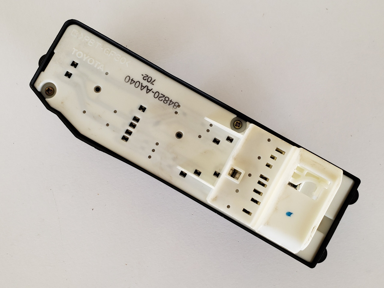 02-05 Toyota Camry XLE 84820-AA040 Drivers Side Left Master Window Switch OEM