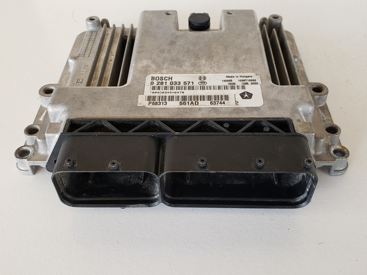 15-16 Promaster 1500 0 281 033 571 Computer Engine Control ECU ECM EBX Module 15-16 Promaster 1500 0 281 033 571 Computer Engine Control ECU ECM EBX Module