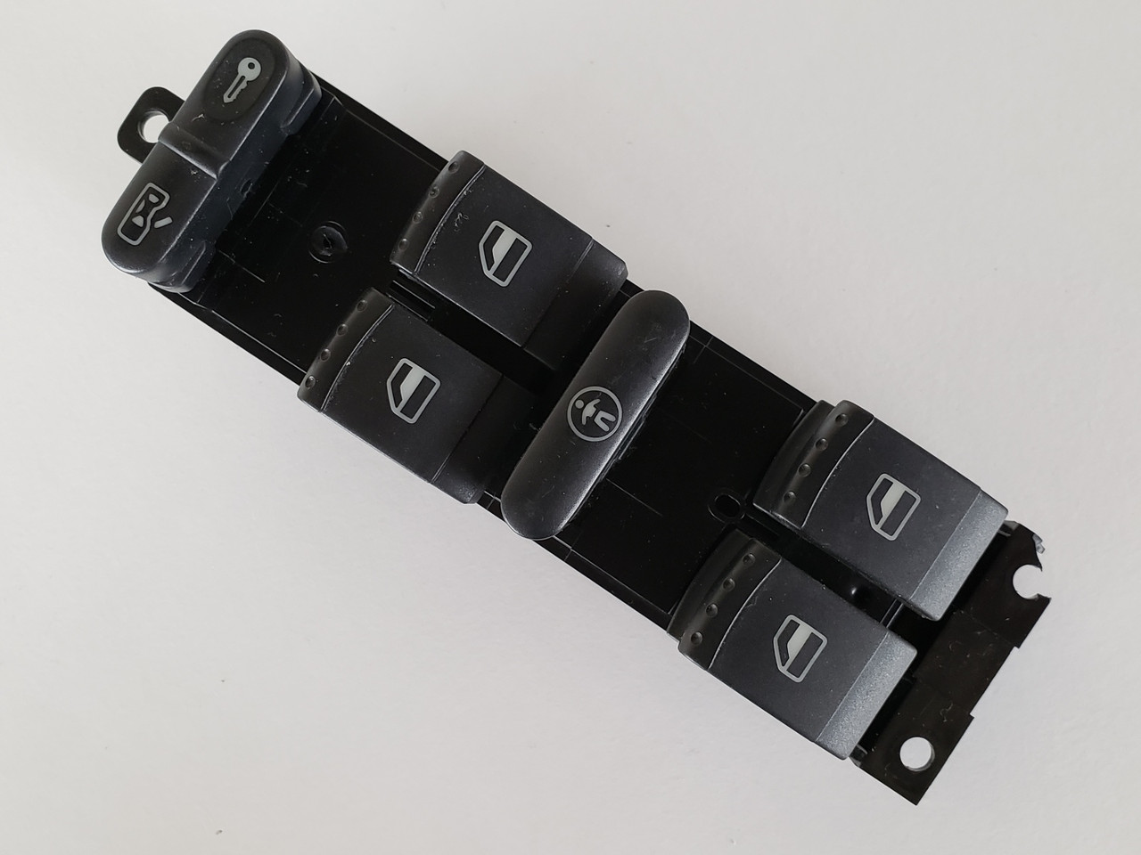 00-05 VW Passat 1J4 959 857B Drivers Side Left Master Window Switch OEM 00-05 VW Passat 1J4 959 857B Drivers Side Left Master Window Switch OEM