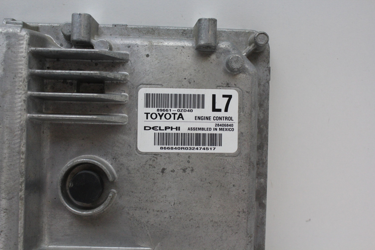 14 2014 Toyota Corolla 1.8L 89661-0ZD40 Computer Engine Control ECU ECM Module