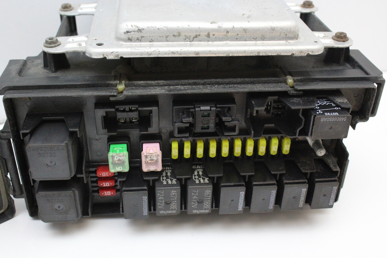 07-09 Durango 04692192AB Fusebox Fuse Box TIPM Totally Integrated Power Module