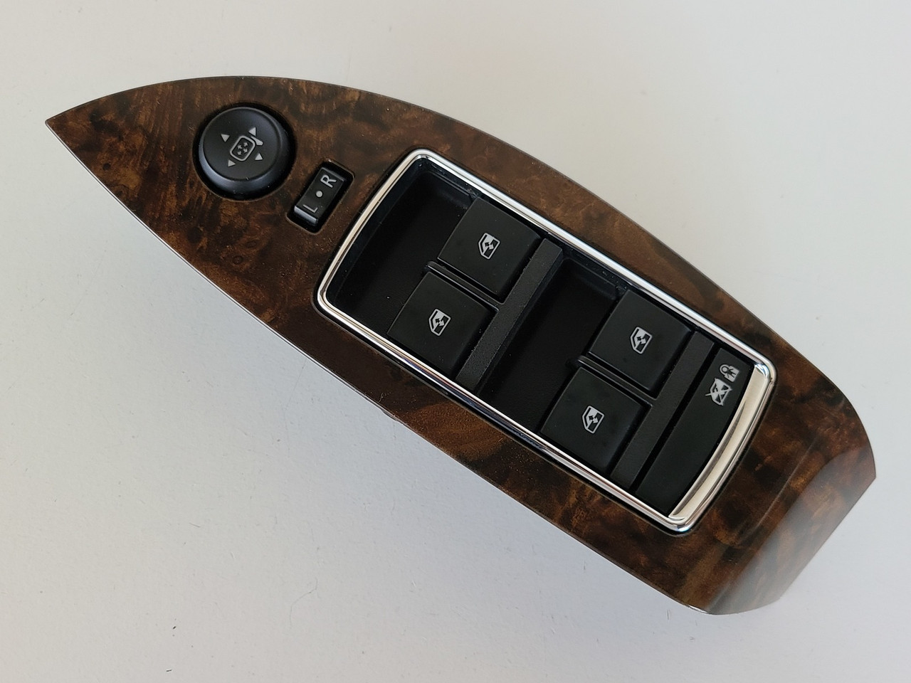 14-20 Chevy Impala 22819398 Drivers Side Left Master Window Switch OEM 14-20 Chevy Impala 22819398 Drivers Side Left Master Window Switch OEM