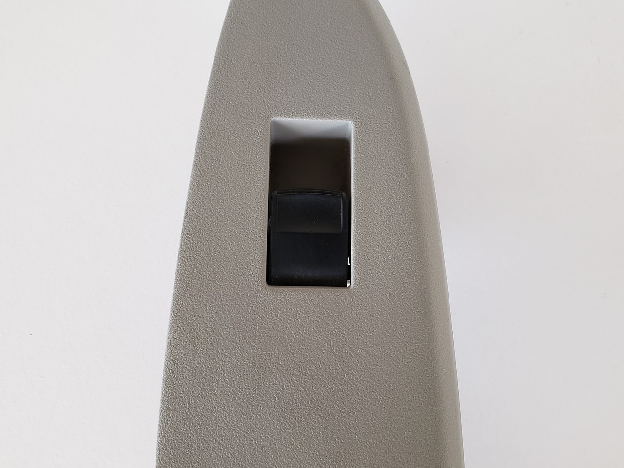 09-13 Toyota Corolla 74272-12230 Left Rear Passenger Window Switch OEM 09-13 Toyota Corolla 74272-12230 Left Rear Passenger Window Switch OEM