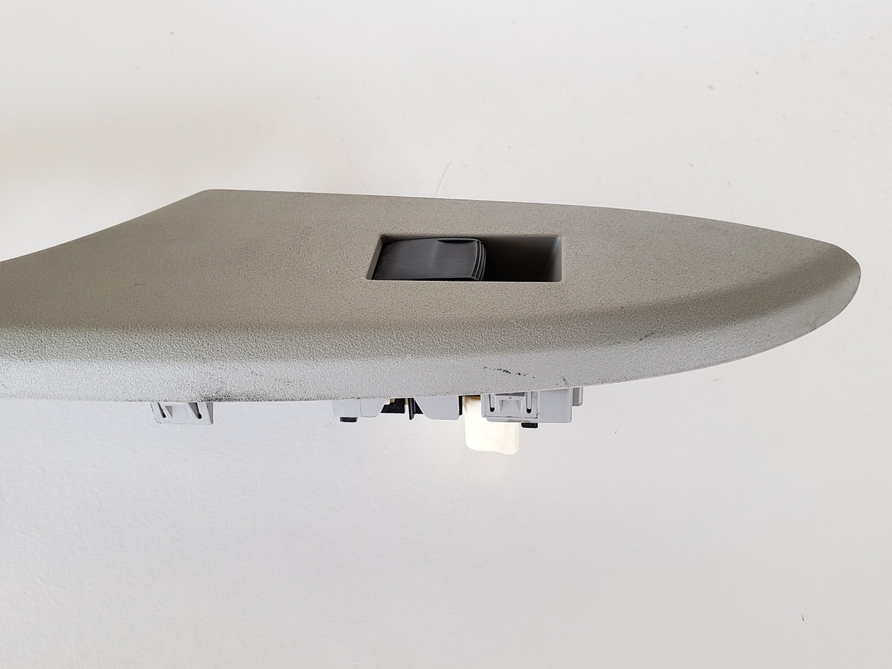 09-13 Toyota Corolla 74272-12230 Left Rear Passenger Window Switch OEM 09-13 Toyota Corolla 74272-12230 Left Rear Passenger Window Switch OEM