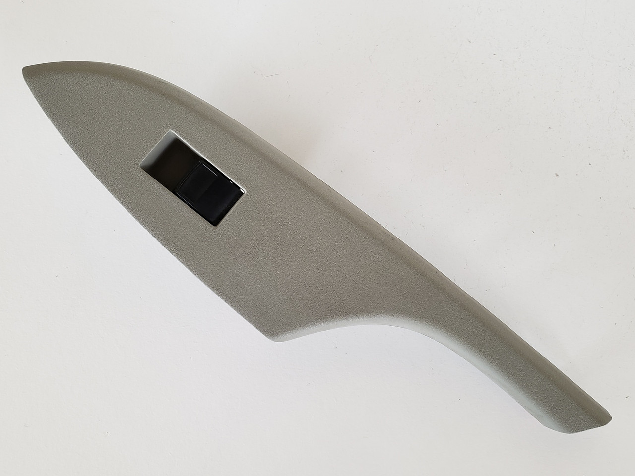 09-13 Toyota Corolla 74272-12230 Left Rear Passenger Window Switch OEM 09-13 Toyota Corolla 74272-12230 Left Rear Passenger Window Switch OEM