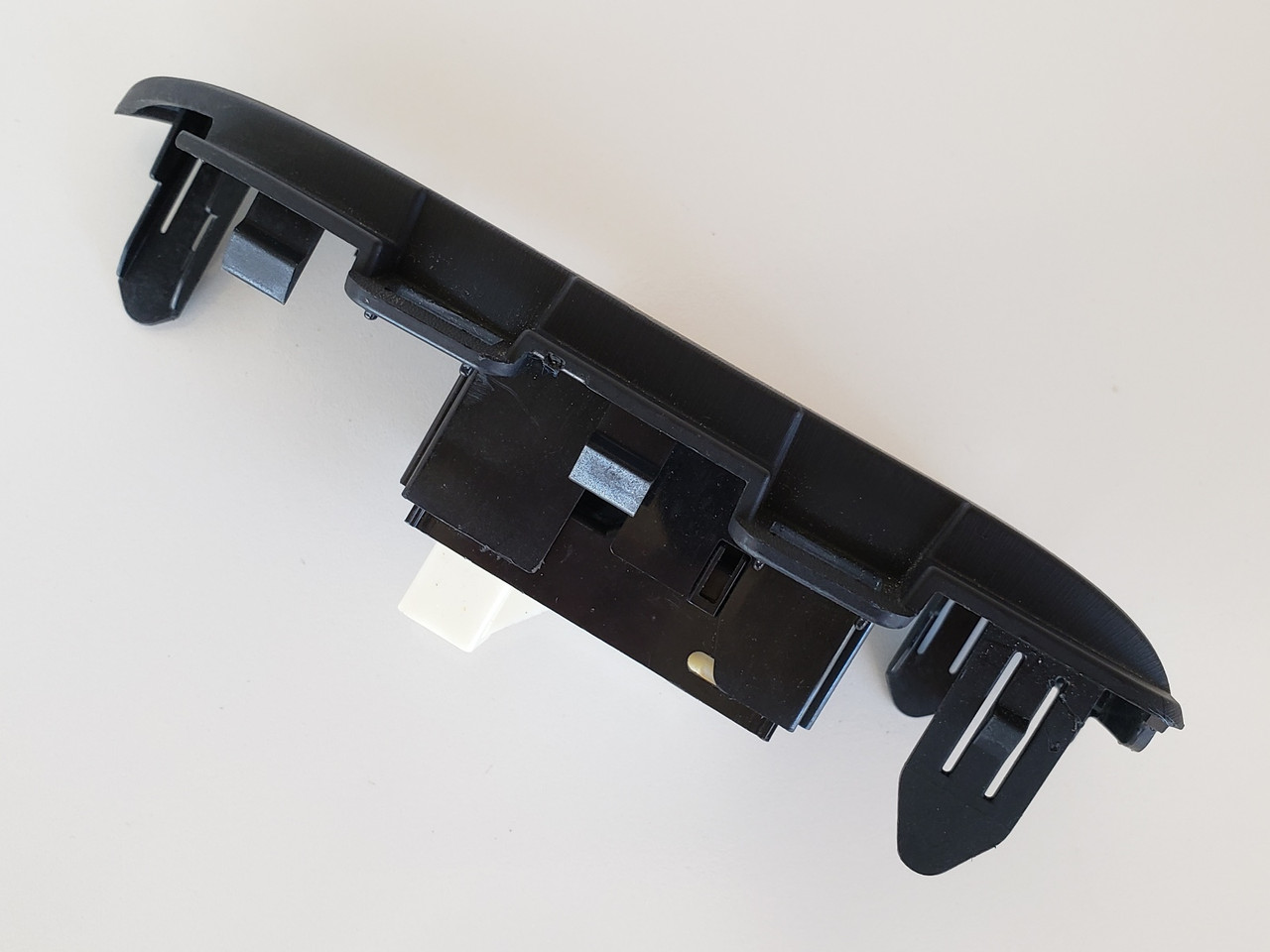 10-14 Toyota Prius 74271-47060 Right Rear Passenger Window Switch OEM 10-14 Toyota Prius 74271-47060 Right Rear Passenger Window Switch OEM