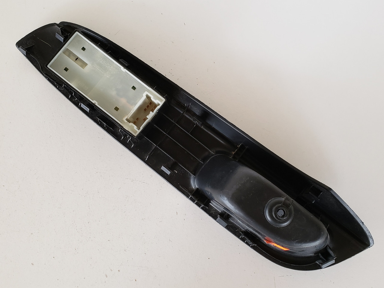 12-19 Nissan Versa 80960-3AN0A Right Front Passenger Window Switch OEM 12-19 Nissan Versa 80960-3AN0A Right Front Passenger Window Switch OEM