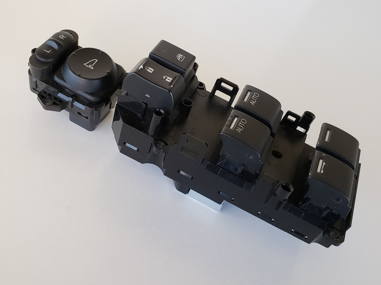 08-12 Honda Accord EX 35750-TA0-A31 Drivers Side Left Master Window Switch OEM