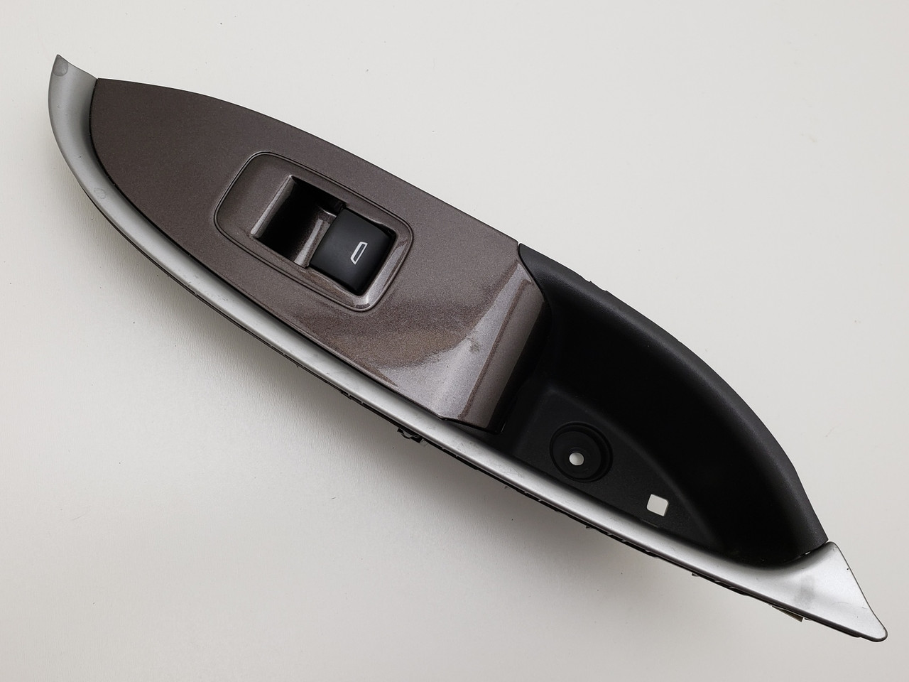 16-18 Chevy Malibu 26218342 Right Front Passenger Window Switch OEM 16-18 Chevy Malibu 26218342 Right Front Passenger Window Switch OEM