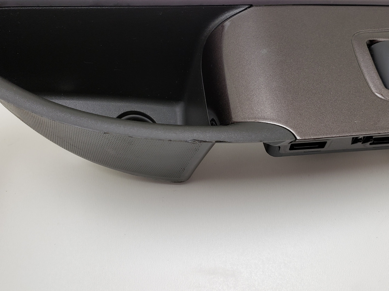 16-18 Chevy Malibu 26218342 Right Front Passenger Window Switch OEM 16-18 Chevy Malibu 26218342 Right Front Passenger Window Switch OEM