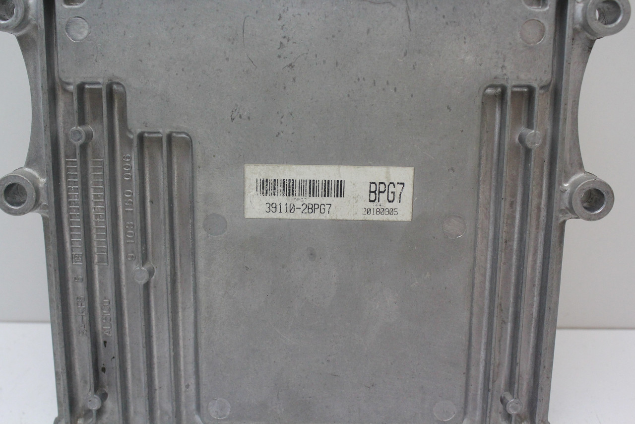 17-19 Kia Soul 39110-2BPG7 Computer Brain Engine Control ECU ECM EBX Module