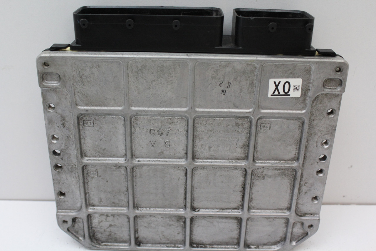 2015 15 Toyota Prius 89661-47591 Computer Brain Engine Control ECU ECM Module