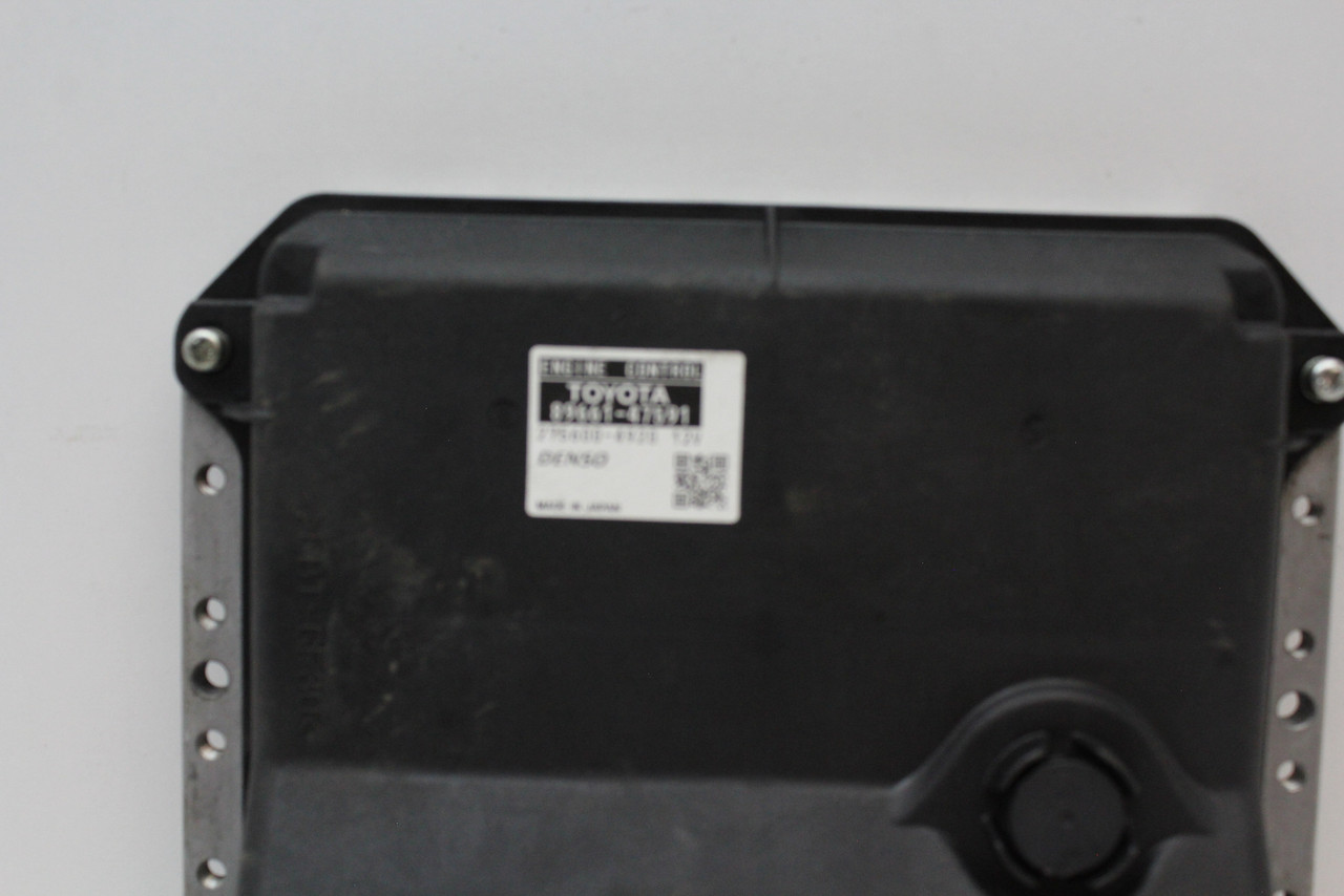 2015 15 Toyota Prius 89661-47591 Computer Brain Engine Control ECU ECM Module