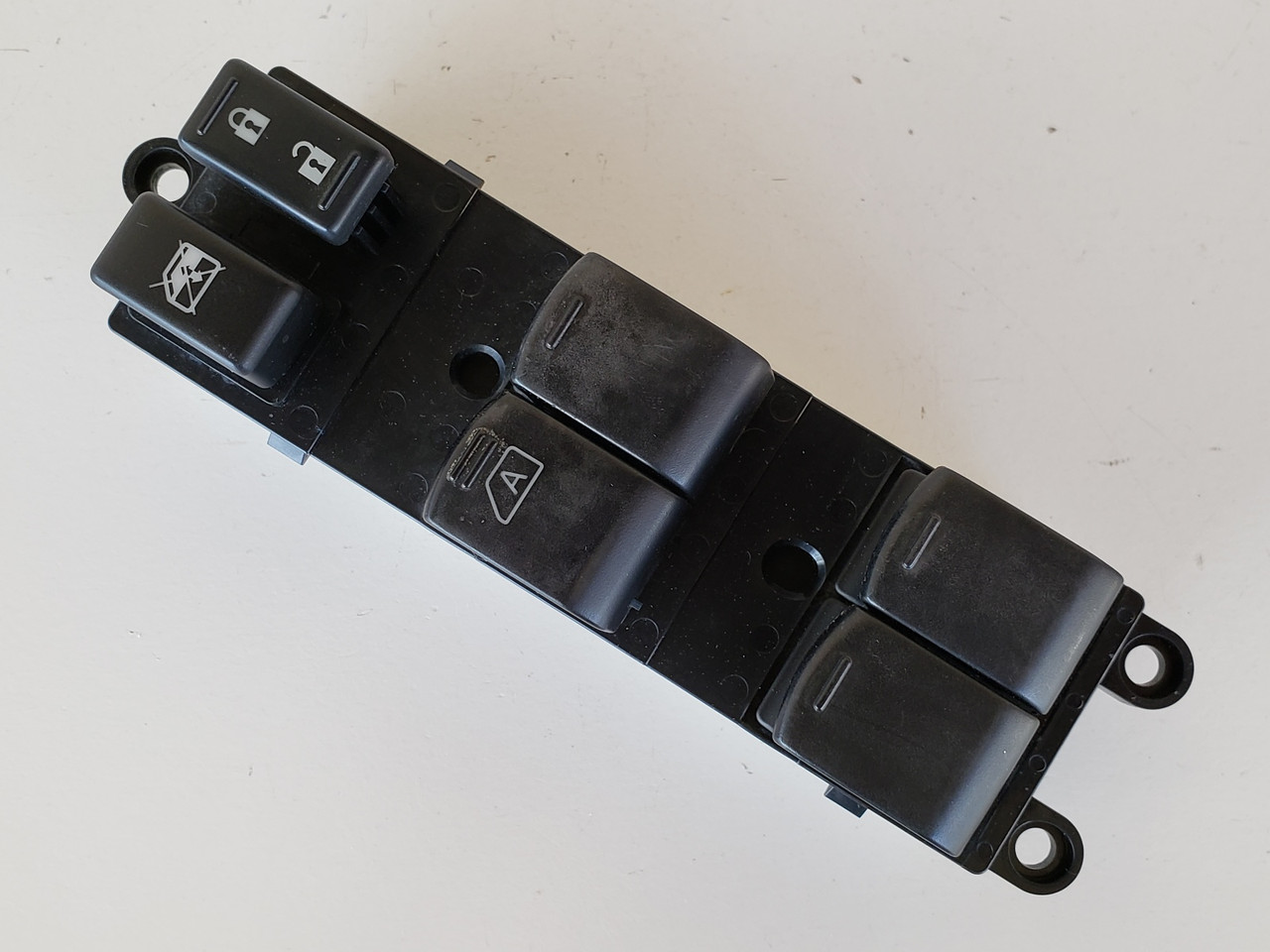 08-09 Nissan Sentra 25401 ZE80A Drivers Side Left Master Window Switch OEM