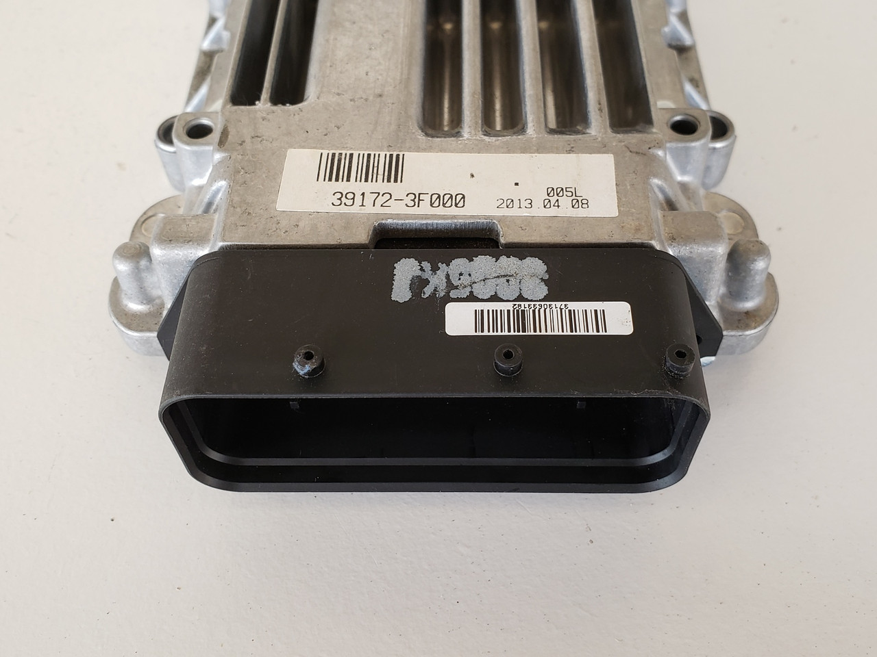2012-2014 Genesis 39175-3F000 Fuel Injection Driver Control Module