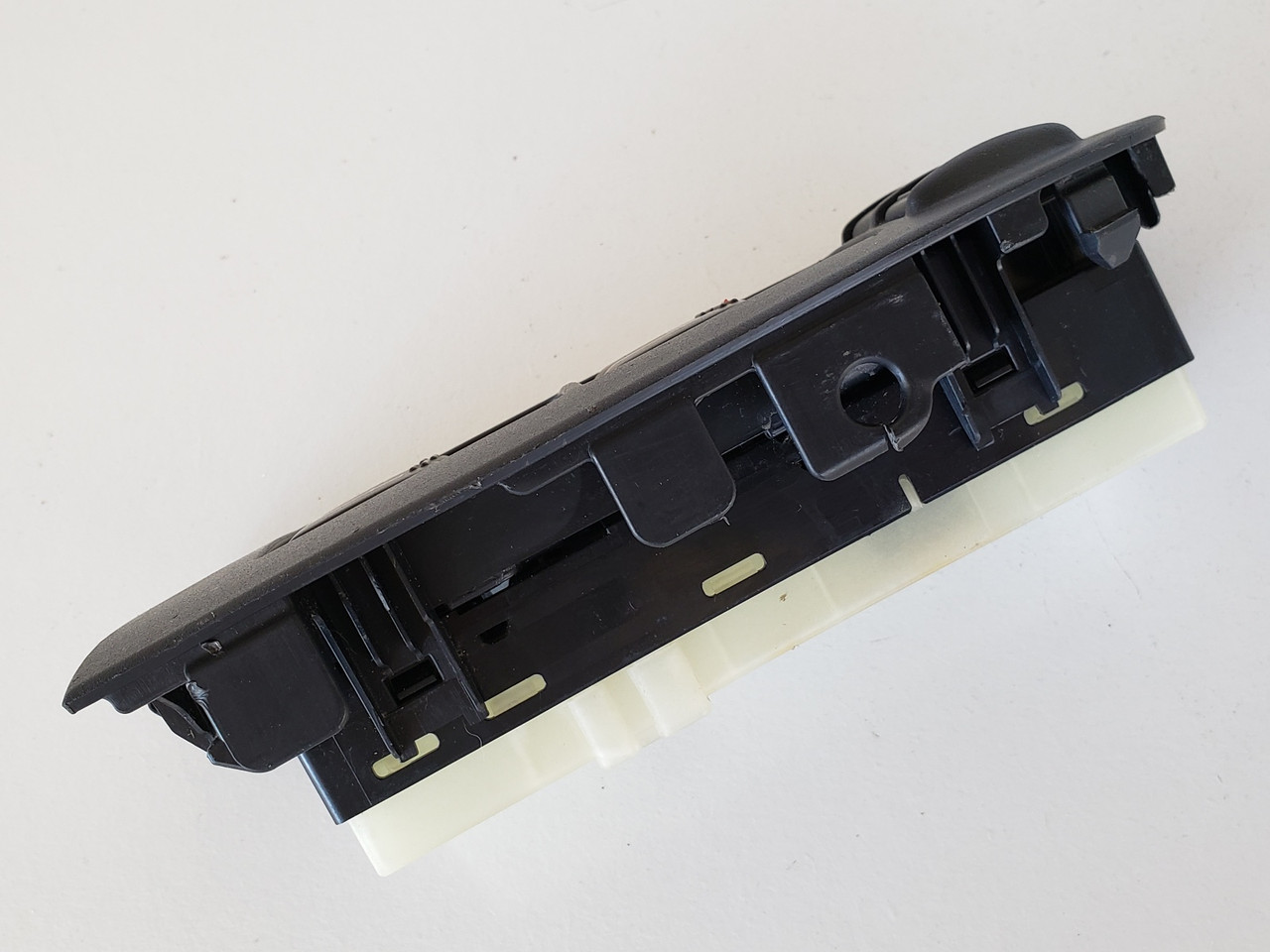 09-11 Nissan Maxima 25401 9N00D Drivers Side Left Master Window Switch OEM