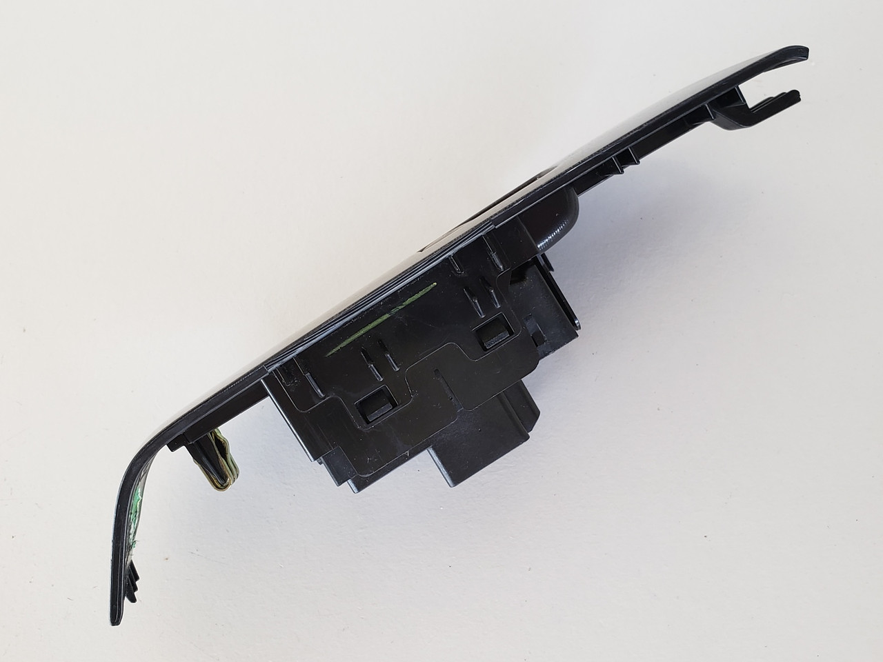 13 Chevy Malibu 20933566 Left Rear Passenger Window Switch OEM 13 Chevy Malibu 20933566 Left Rear Passenger Window Switch OEM
