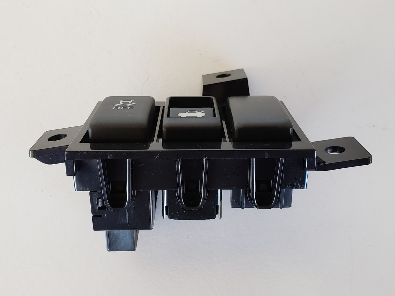 08-13 Infiniti G37 L13242 AA600 Traction Control Trunk Release Switch OEM