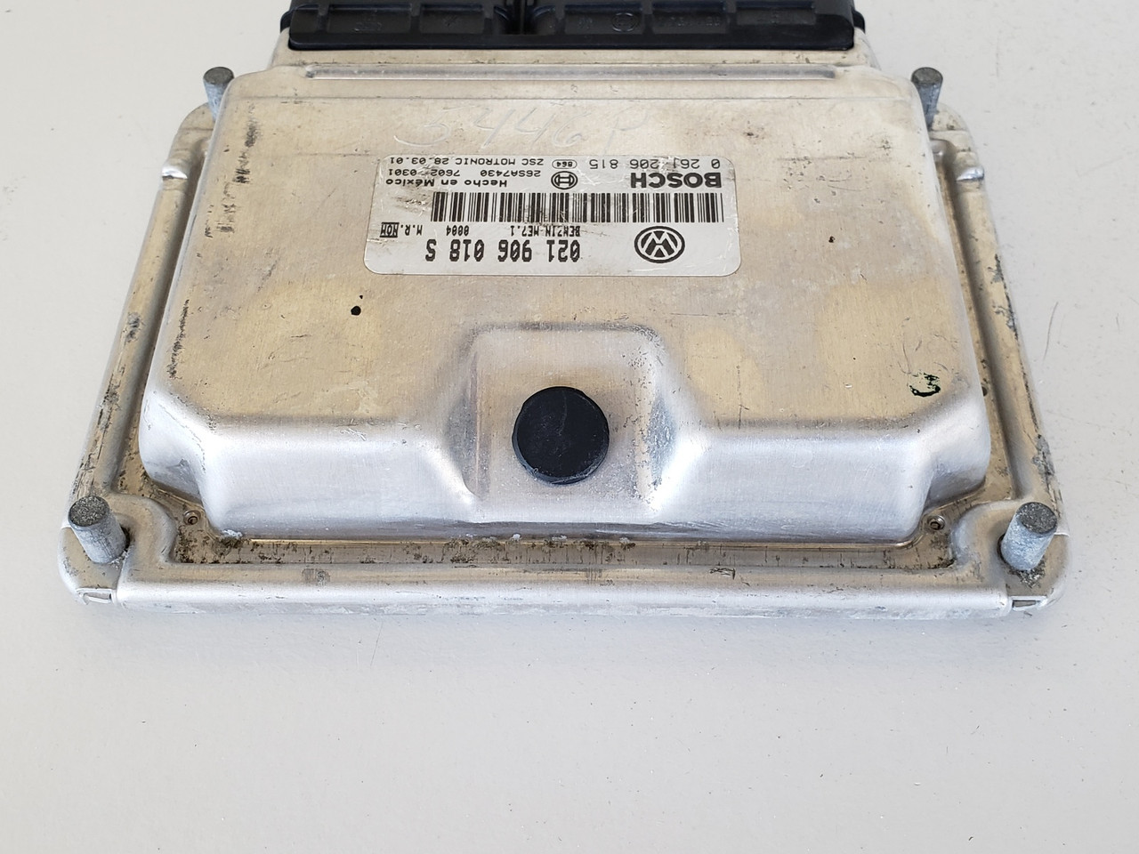 2001 VW Jetta 021 906 018 S Computer Brain Engine Control ECU ECM EBX Module 2001 VW Jetta 021 906 018 S Computer Brain Engine Control ECU ECM EBX Module