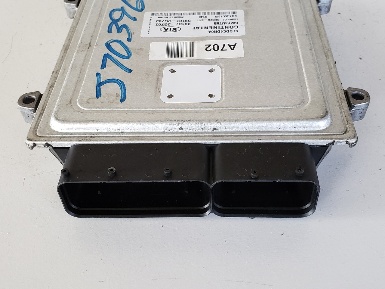 2010-2013 Sportage 39107-2G702 Computer Brain Engine Control ECU ECM EBX Module