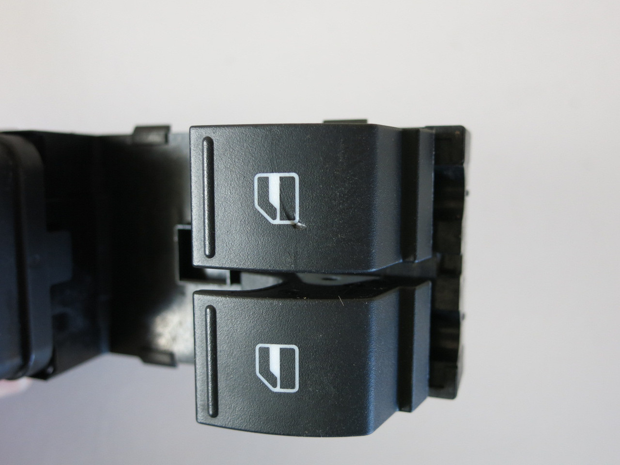 06-16 VW Volkswagen Jetta Drivers Side Left Master Window Switch OEM