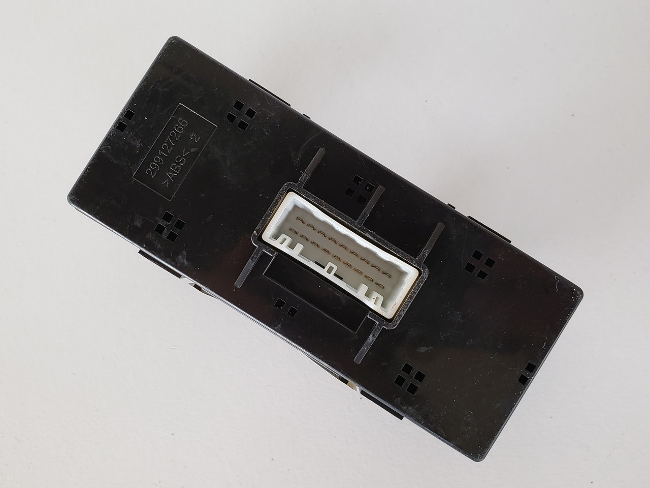 15-16 Hyundai Genesis 93580-B1900 Right Rear Passenger Window Switch OEM 15-16 Hyundai Genesis 93580-B1900 Right Rear Passenger Window Switch OEM