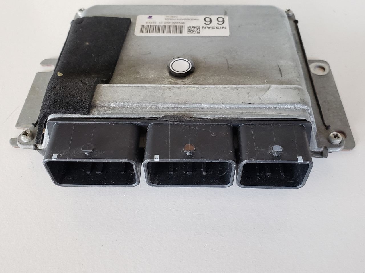 2013-2014 Altima MEC300-040 D1 Computer Brain Engine Control ECU ECM EBX Module