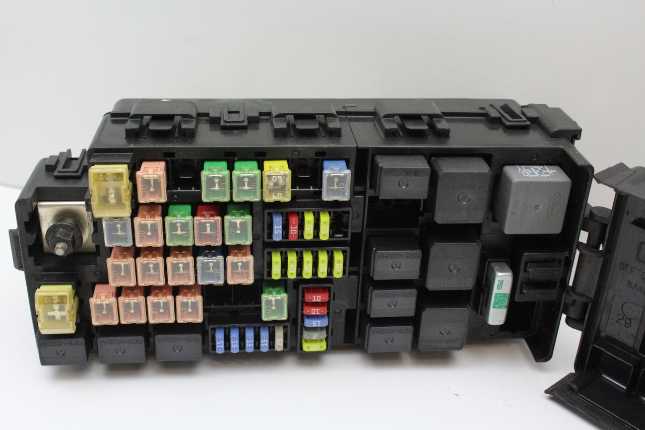 2003 03 Lincoln Aviatop 3C5T14398AE Fusebox Fuse Box Junction Relay Module