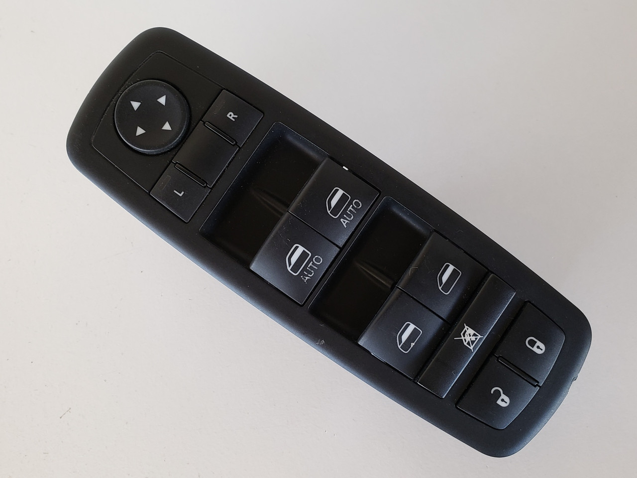 11-14 Chrysler 300 68139805AB Drivers Side Left Master Window Switch OEM 11-14 Chrysler 300 68139805AB Drivers Side Left Master Window Switch OEM