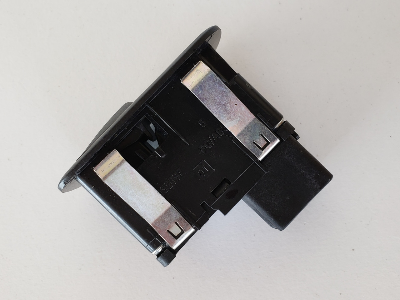 12-17 Dodge 1500 68080842AA Left / Right Rear Passenger Window Switch