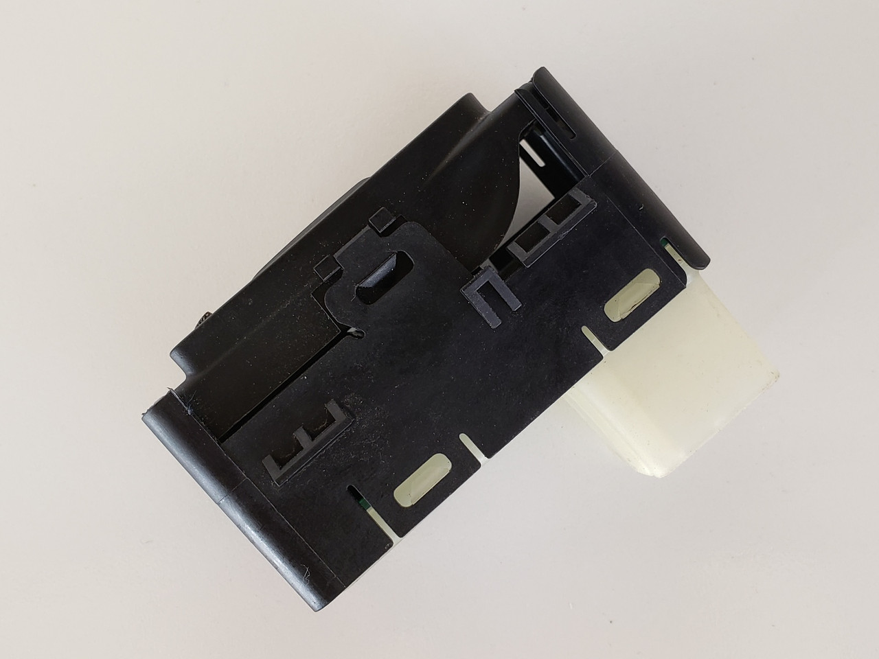 07-09 Chrysler Aspen 04602933AA Left & Right Rear Passenger Window Switch OEM