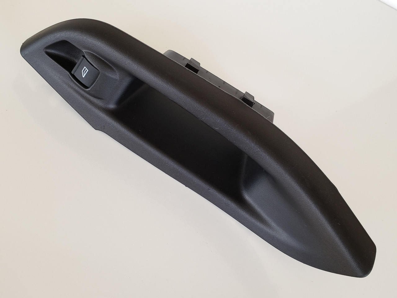 12-18 Ford Focus BM51-A237W21-BBW Left Rear Passenger Window Switch OEM 12-18 Ford Focus BM51-A237W21-BBW Left Rear Passenger Window Switch OEM