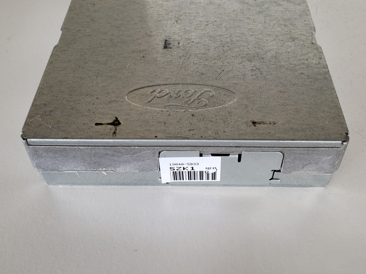 2000 Ford Taurus YF1F-12A650-ZB Computer Brain Engine Control ECU ECM EBX Module