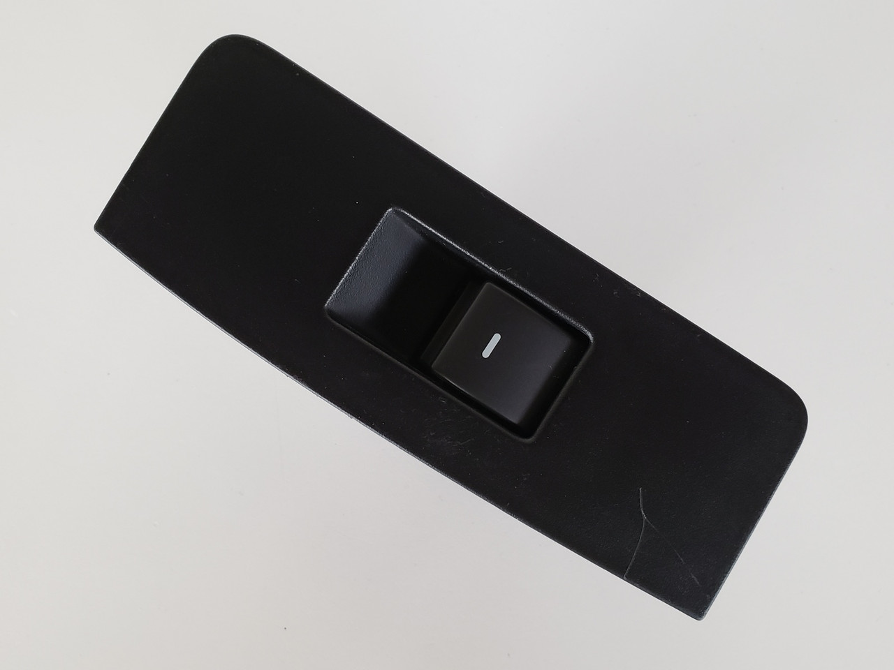 10-12 Ford Taurus 8A8T-14529-ADW Right Rear Passenger Window Switch OEM 10-12 Ford Taurus 8A8T-14529-ADW Right Rear Passenger Window Switch OEM