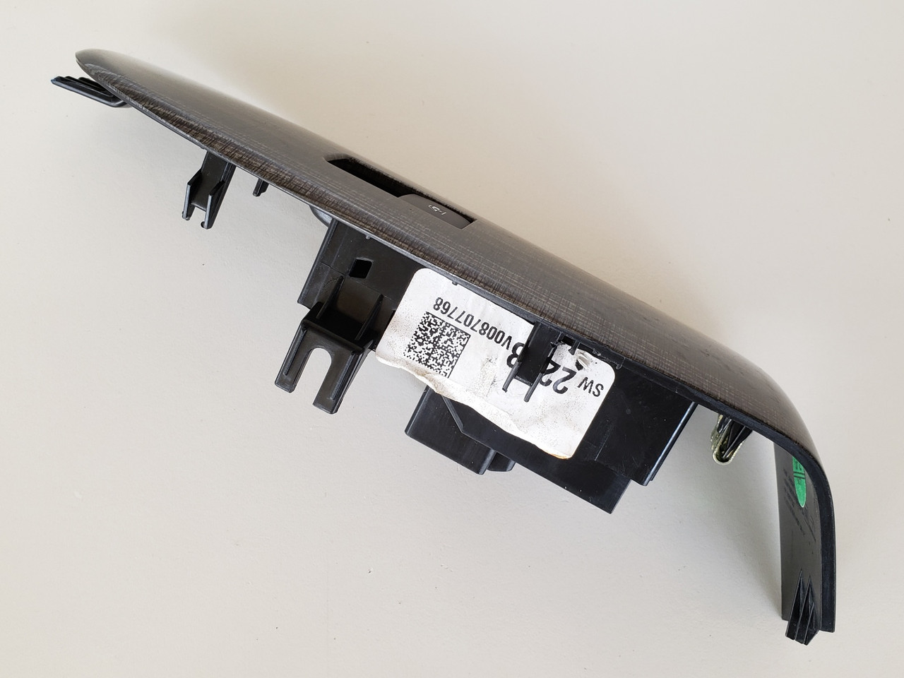 13-15 Chevrolet Chevy Malibu 13305370 Right Rear Passenger Window Switch OEM 13-15 Chevrolet Chevy Malibu 13305370 Right Rear Passenger Window Switch OEM