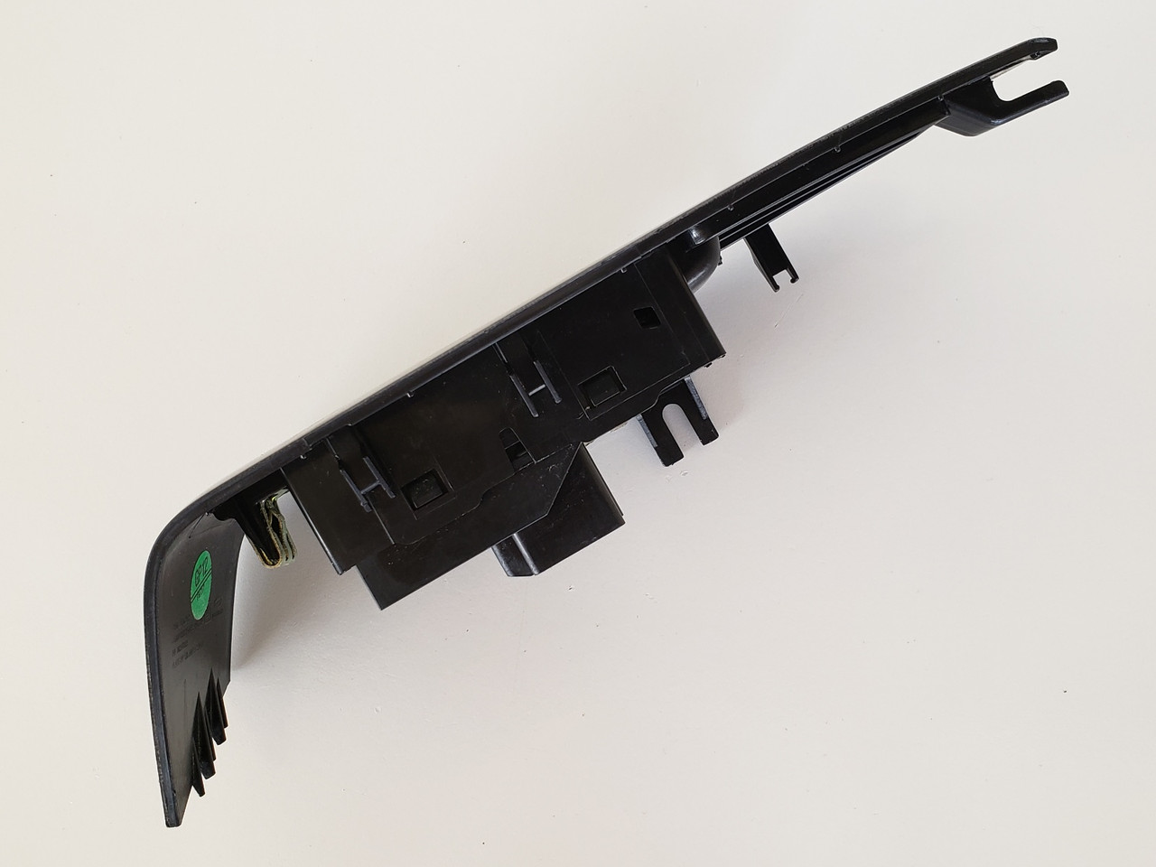 13-15 Chevrolet Chevy Malibu 13305370 Right Rear Passenger Window Switch OEM 13-15 Chevrolet Chevy Malibu 13305370 Right Rear Passenger Window Switch OEM