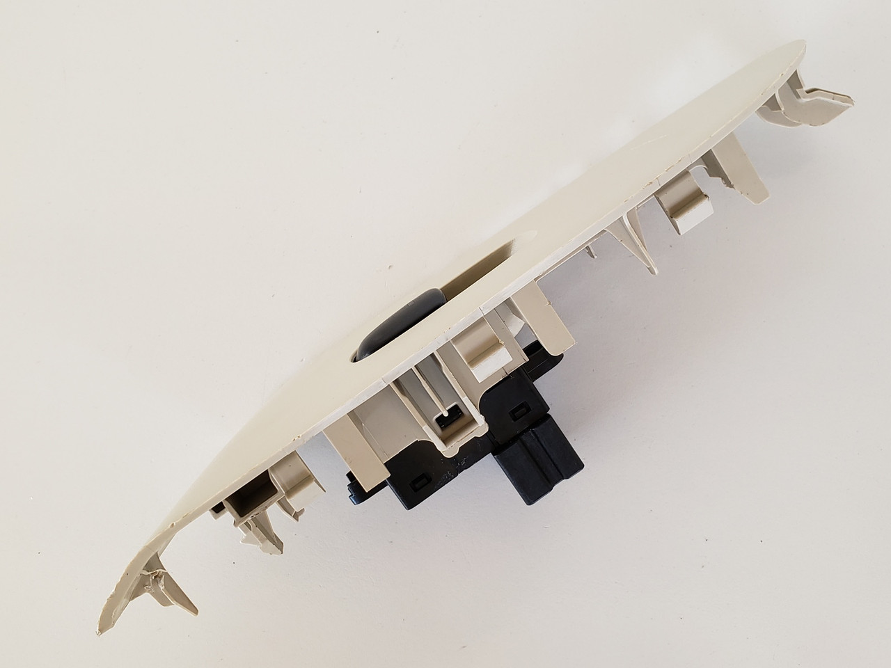 15-20 Nissan Murano 25411 3TA3A Left Rear Passenger Window Switch OEM 15-20 Nissan Murano 25411 3TA3A Left Rear Passenger Window Switch OEM