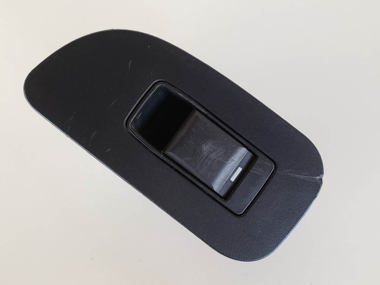 11 Dodge Avenger 04602933AA Right Rear Passenger Window Switch OEM 11 Dodge Avenger 04602933AA Right Rear Passenger Window Switch OEM