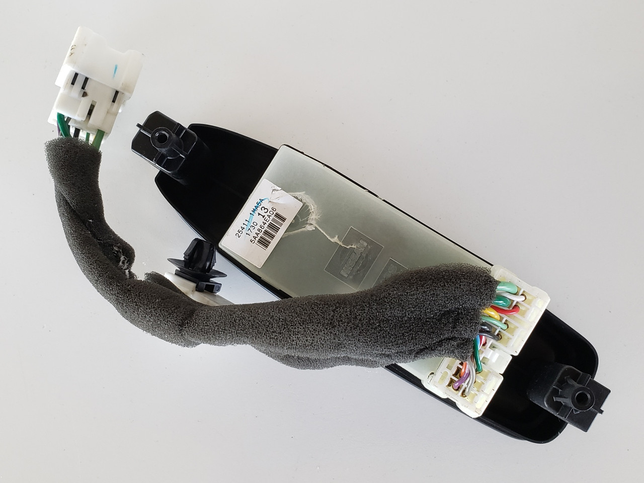 11-13 Infiniti M37 25411 1MA5A Right Front Passenger Window Switch OEM 11-13 Infiniti M37 25411 1MA5A Right Front Passenger Window Switch OEM