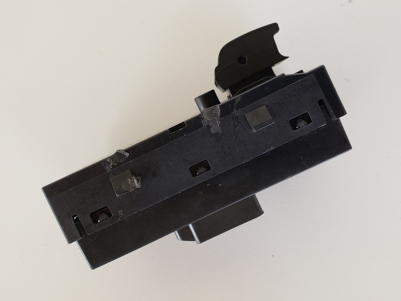 16-18 Chevy Cruze 13408446 Left & Right Rear Passenger Window Switch OEM 16-18 Chevy Cruze 13408446 Left & Right Rear Passenger Window Switch OEM