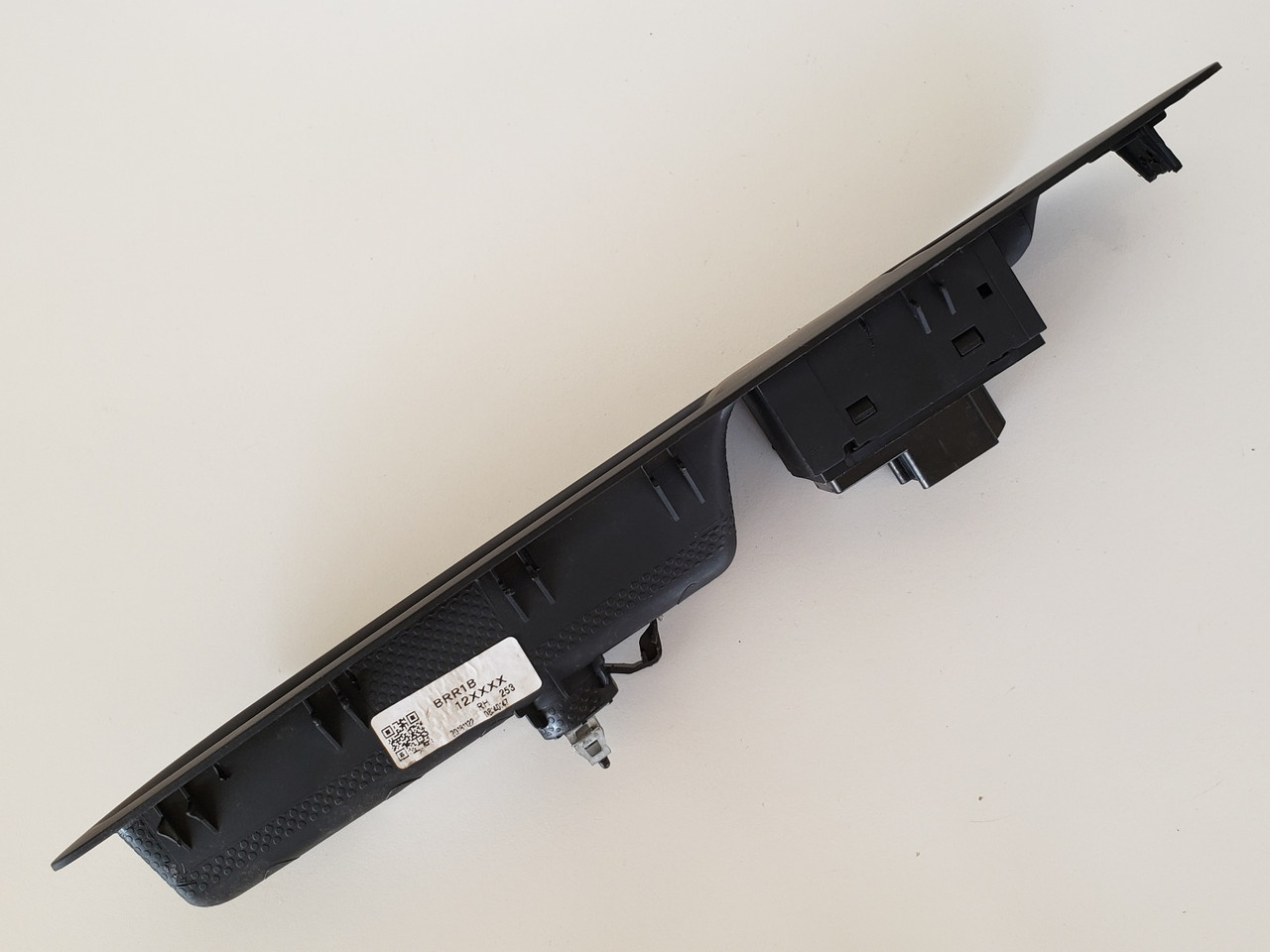 17-20 Chevy Trax 22915112 Right Rear Passenger Window Switch OEM 17-20 Chevy Trax 22915112 Right Rear Passenger Window Switch OEM