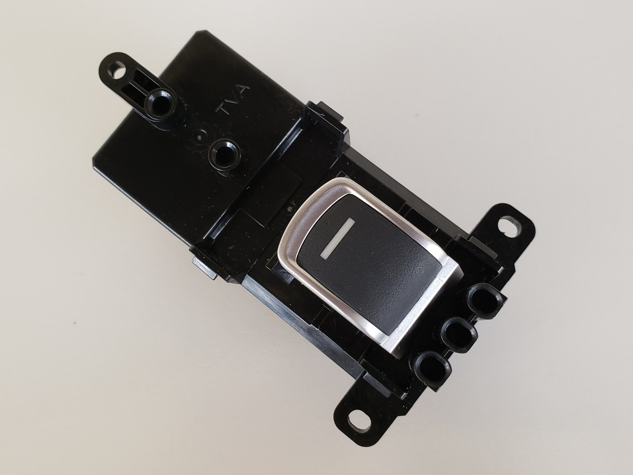 18-20 Honda Accord 83741-TVA-A01 Left & Right Rear Passenger Window Switch OEM 18-20 Honda Accord 83741-TVA-A01 Left & Right Rear Passenger Window Switch OEM