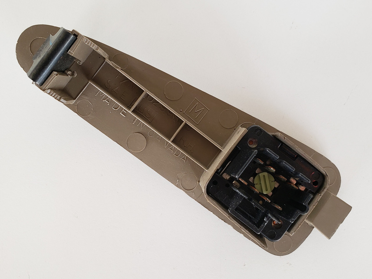 97-04 Buick Century 10256580 Right Front Passenger Window Switch OEM