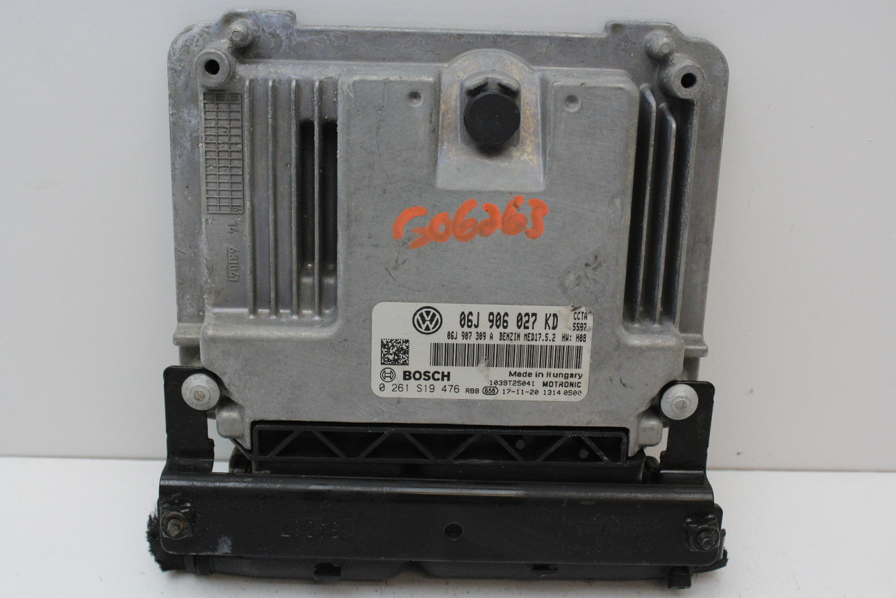 2018 18 Volkswagen Tiguan 06J 906 027 KD Computer Engine Control ECU ECM Module