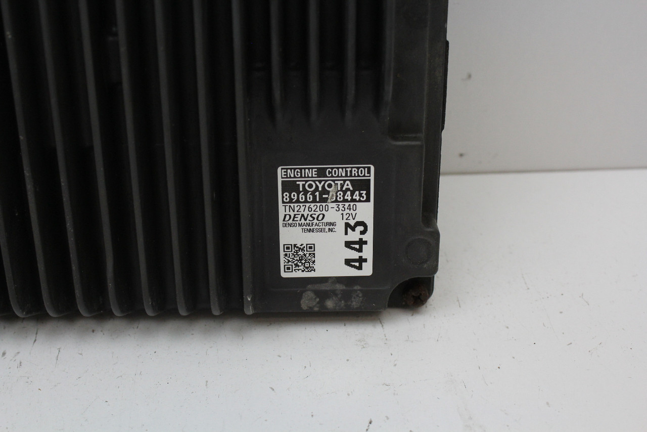 2017 17 Toyota Sienna 89661-08443 Computer Engine Control ECU ECM EBX Module
