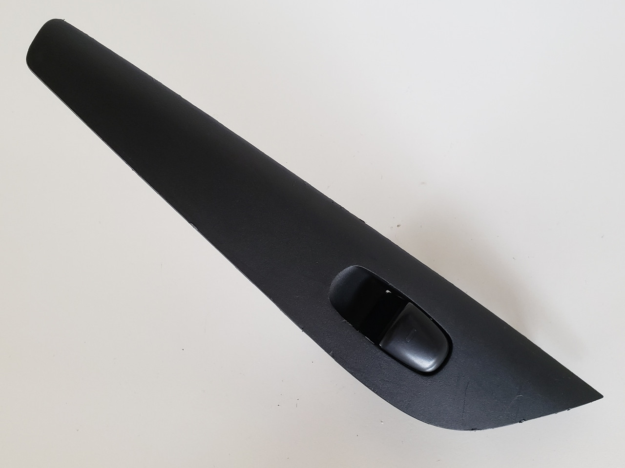 13-16 Nissan Altima 25411 3TA3A Left Rear Passenger Window Switch OEM 13-16 Nissan Altima 25411 3TA3A Left Rear Passenger Window Switch OEM