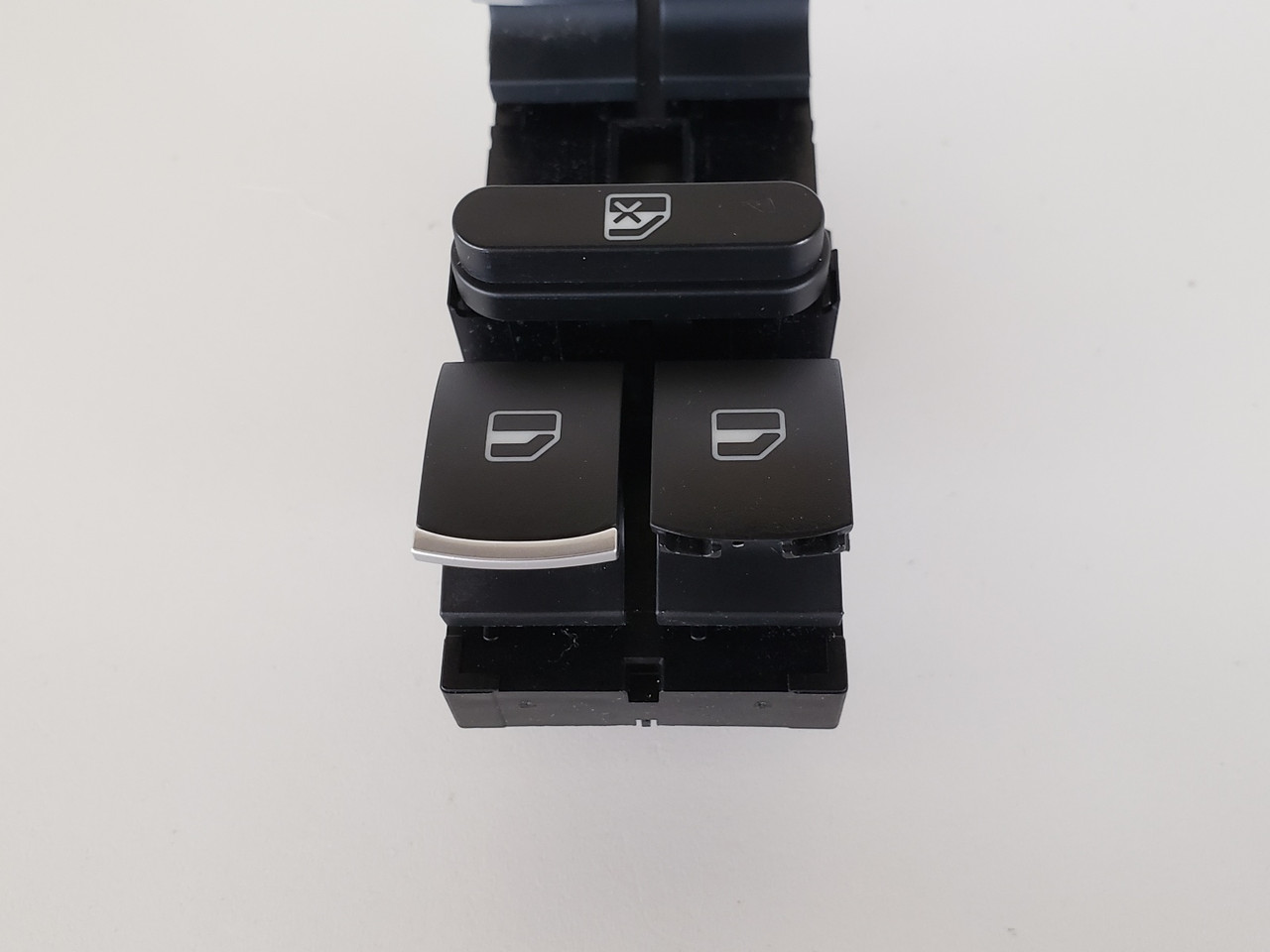 06-09 VW Rabbit 5K4 959 857 Drivers Side Left Master Window