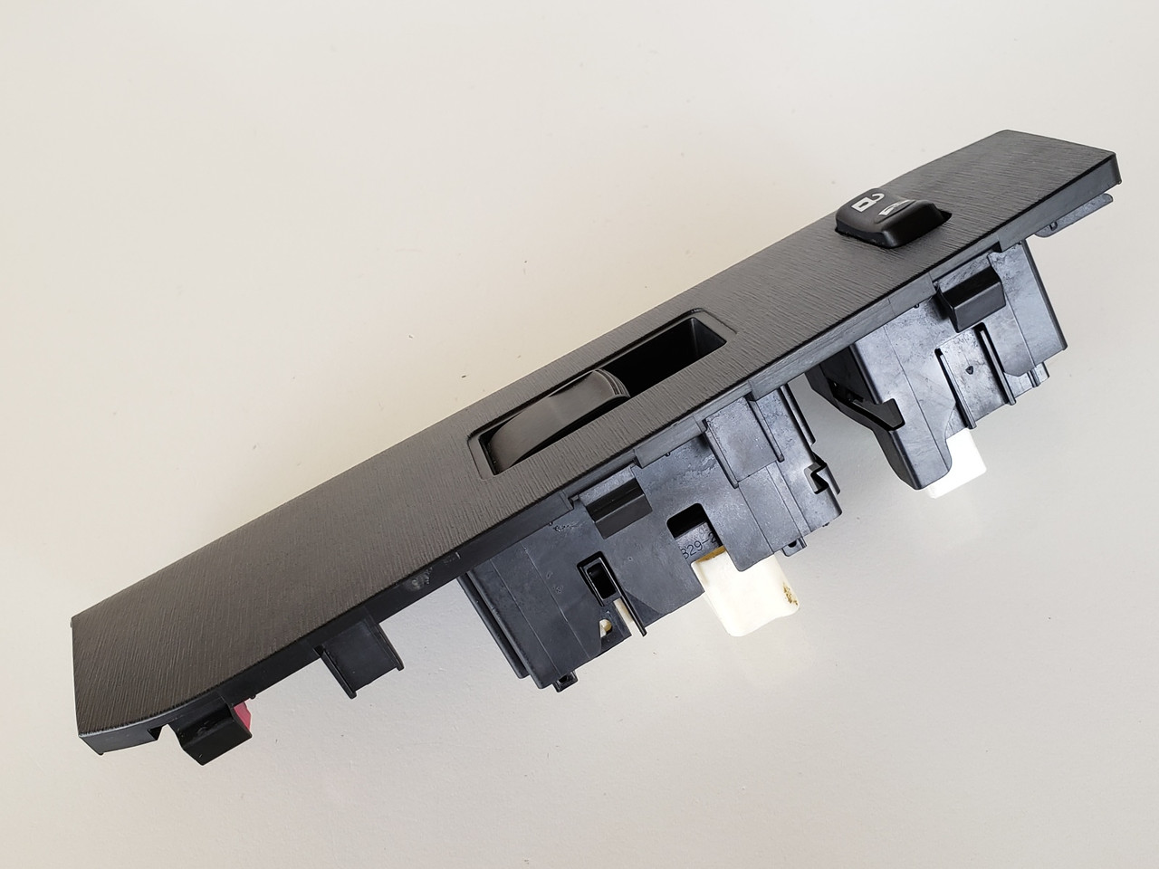 11-16 Scion TC 74231-21100 Right Front Passenger Window Switch OEM 11-16 Scion TC 74231-21100 Right Front Passenger Window Switch OEM