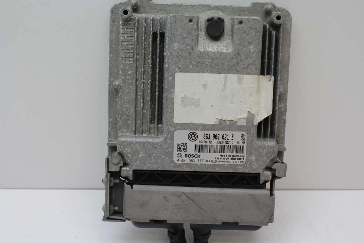 09 10 Volkswagen EOS 2.0L 06J 906 021 B Computer Engine Control ECU ECM Module